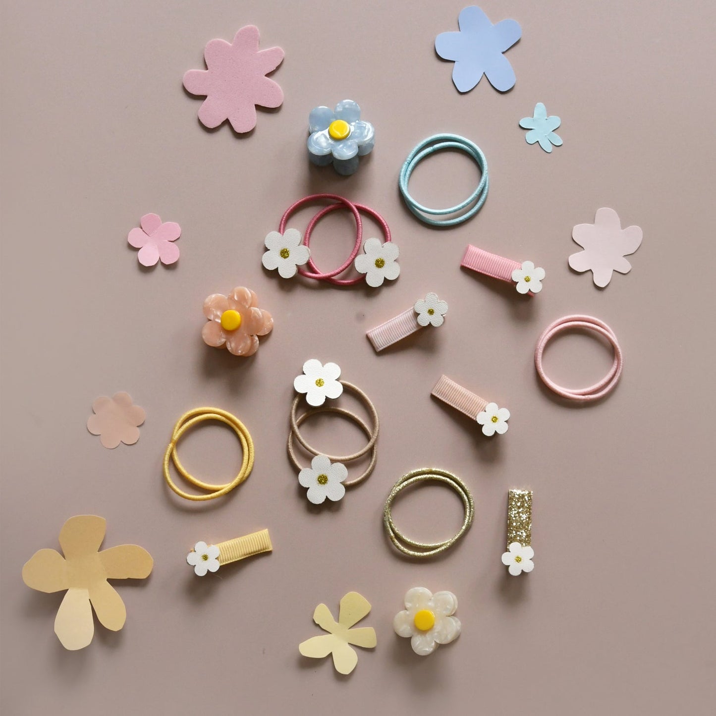 Mini daisy clip set
