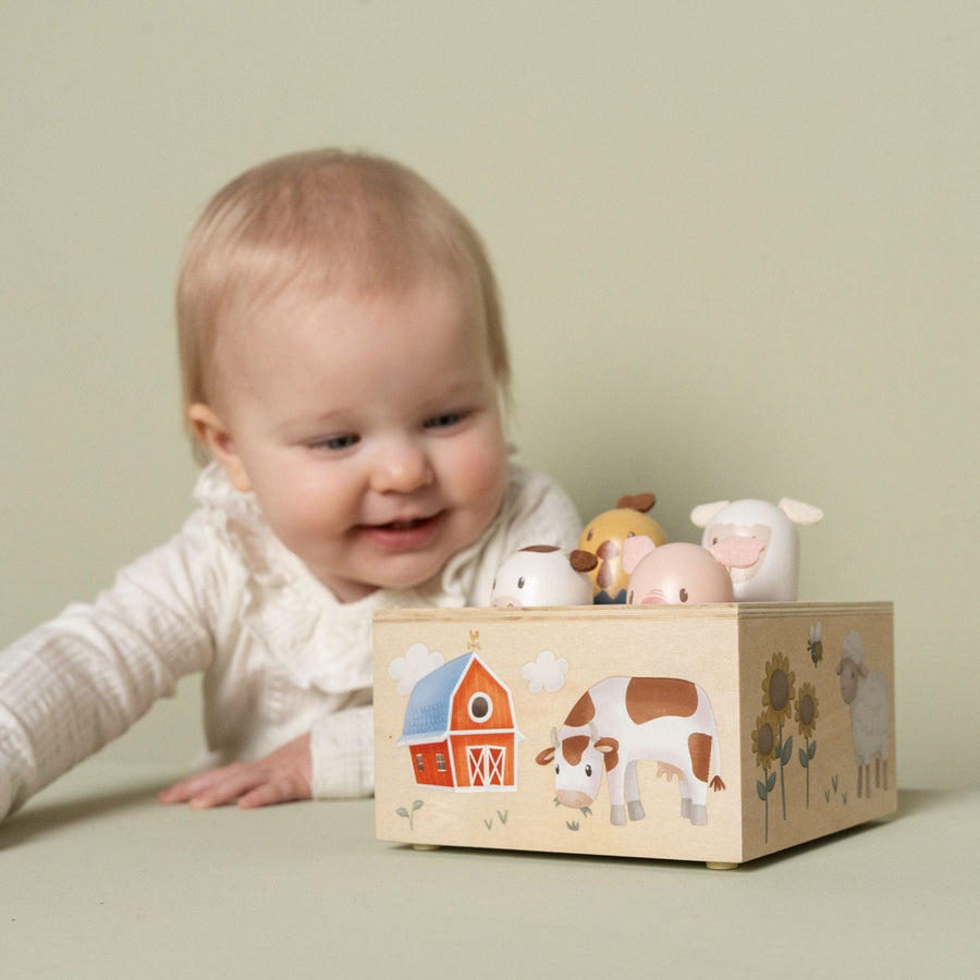 Wooden farm pop up