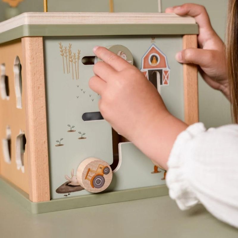 Wooden activity cube - little farm