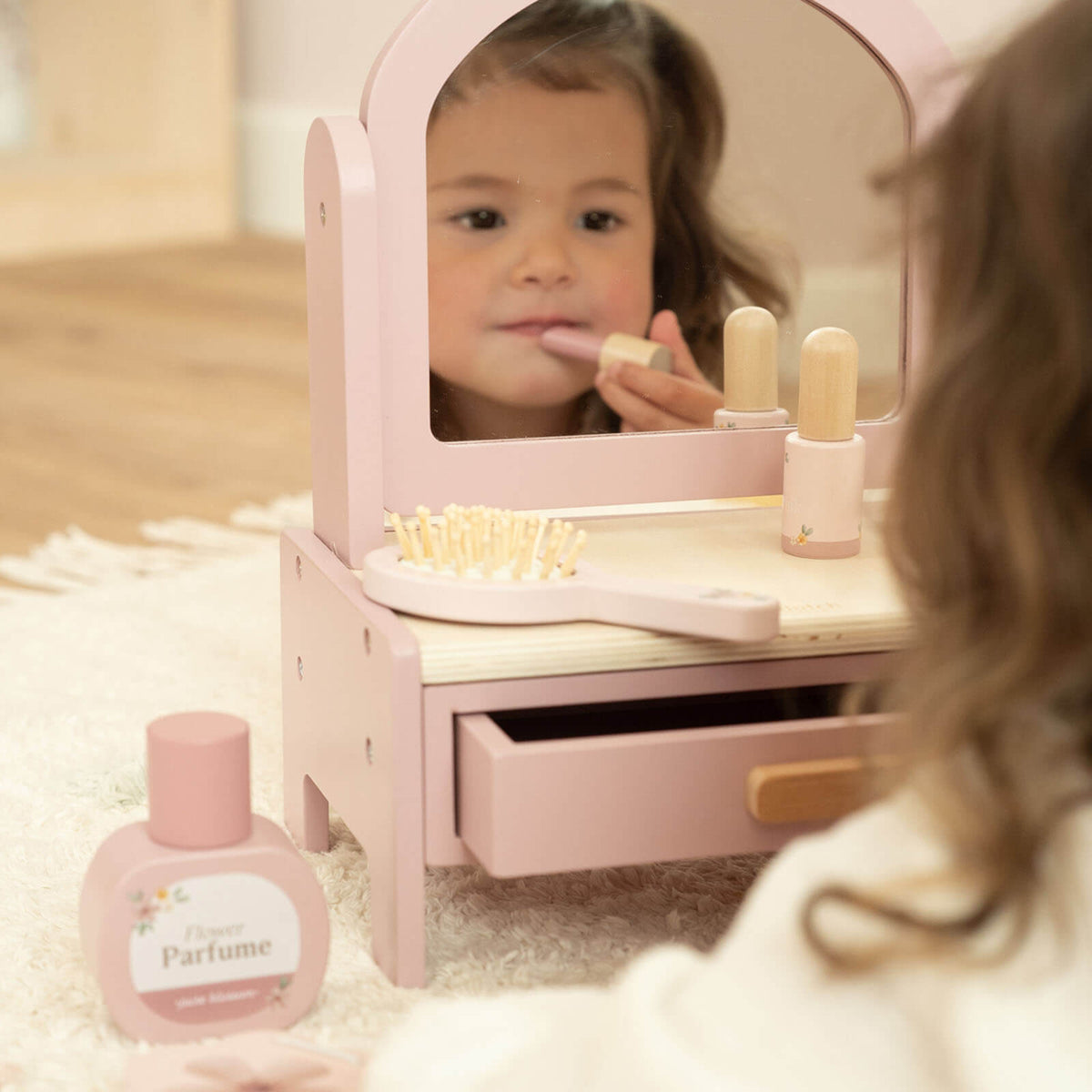 Vanity Table & Accessories