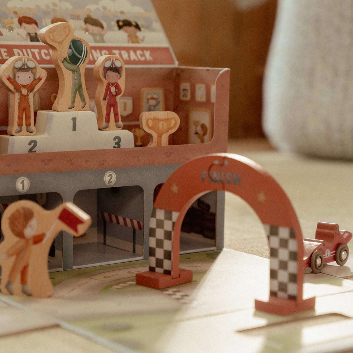 Play case - race track