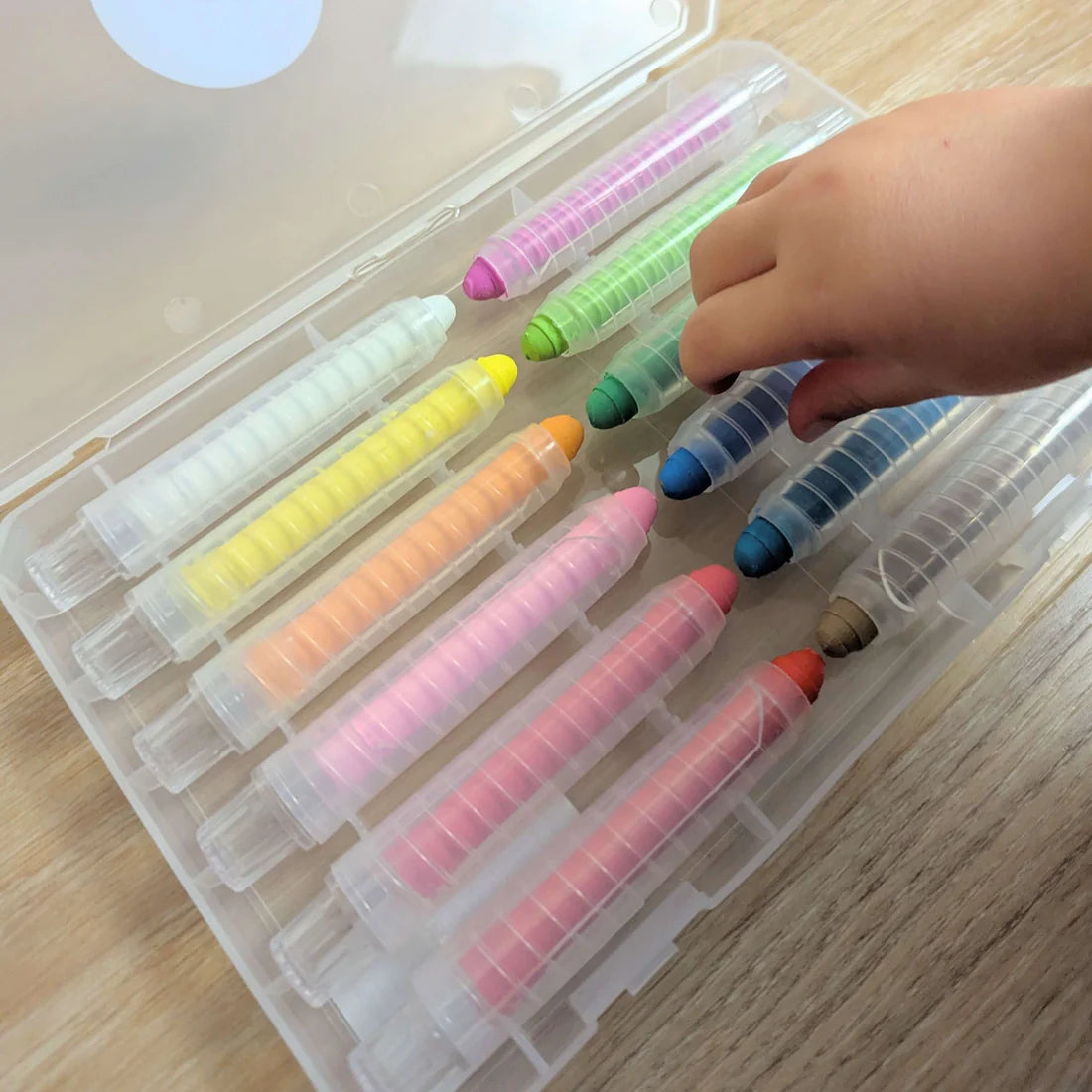 Archie & Mags Washable Retractable Crayons