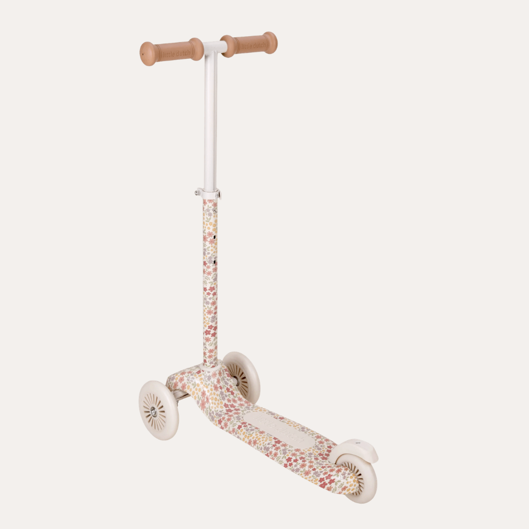3 Wheel Scooter - Off White Flowers
