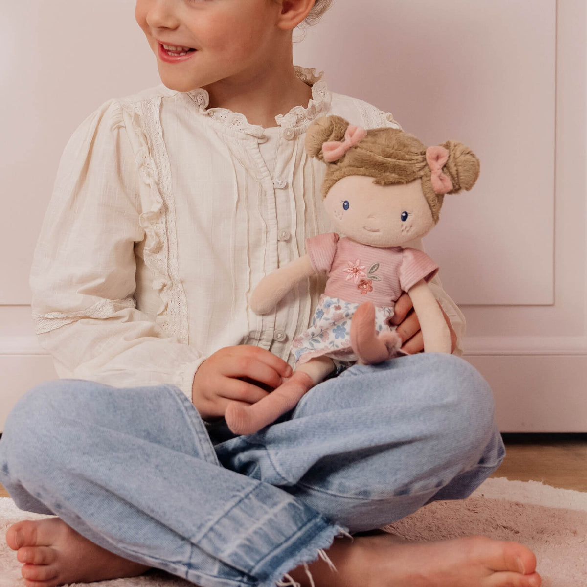 Soft cuddle doll - Rosa