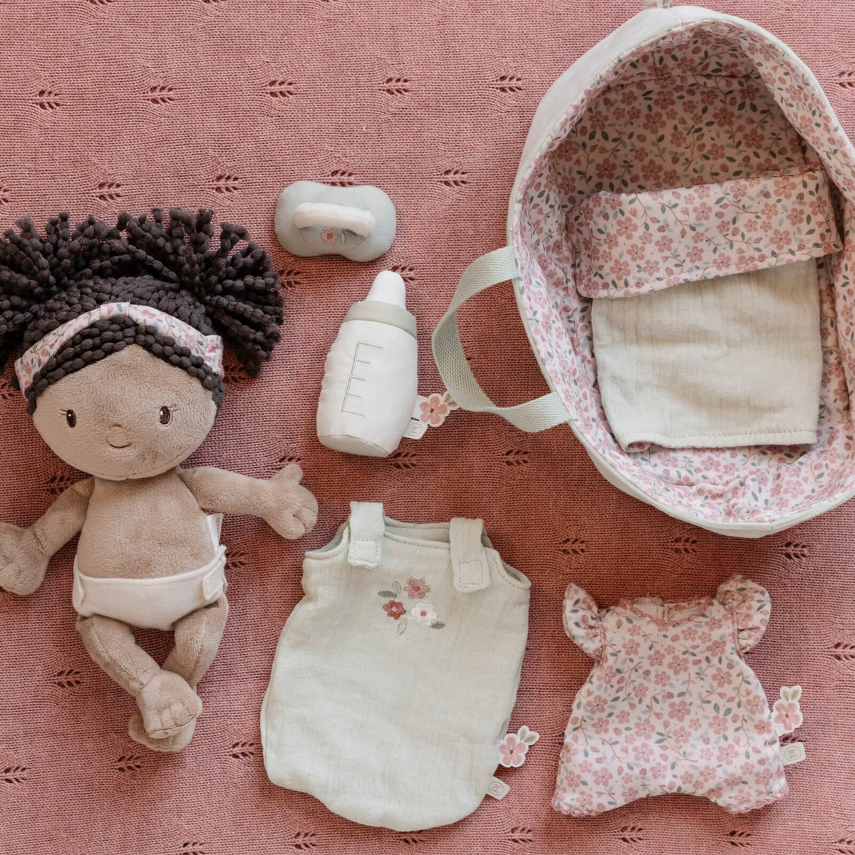Baby doll in carrier - Evi