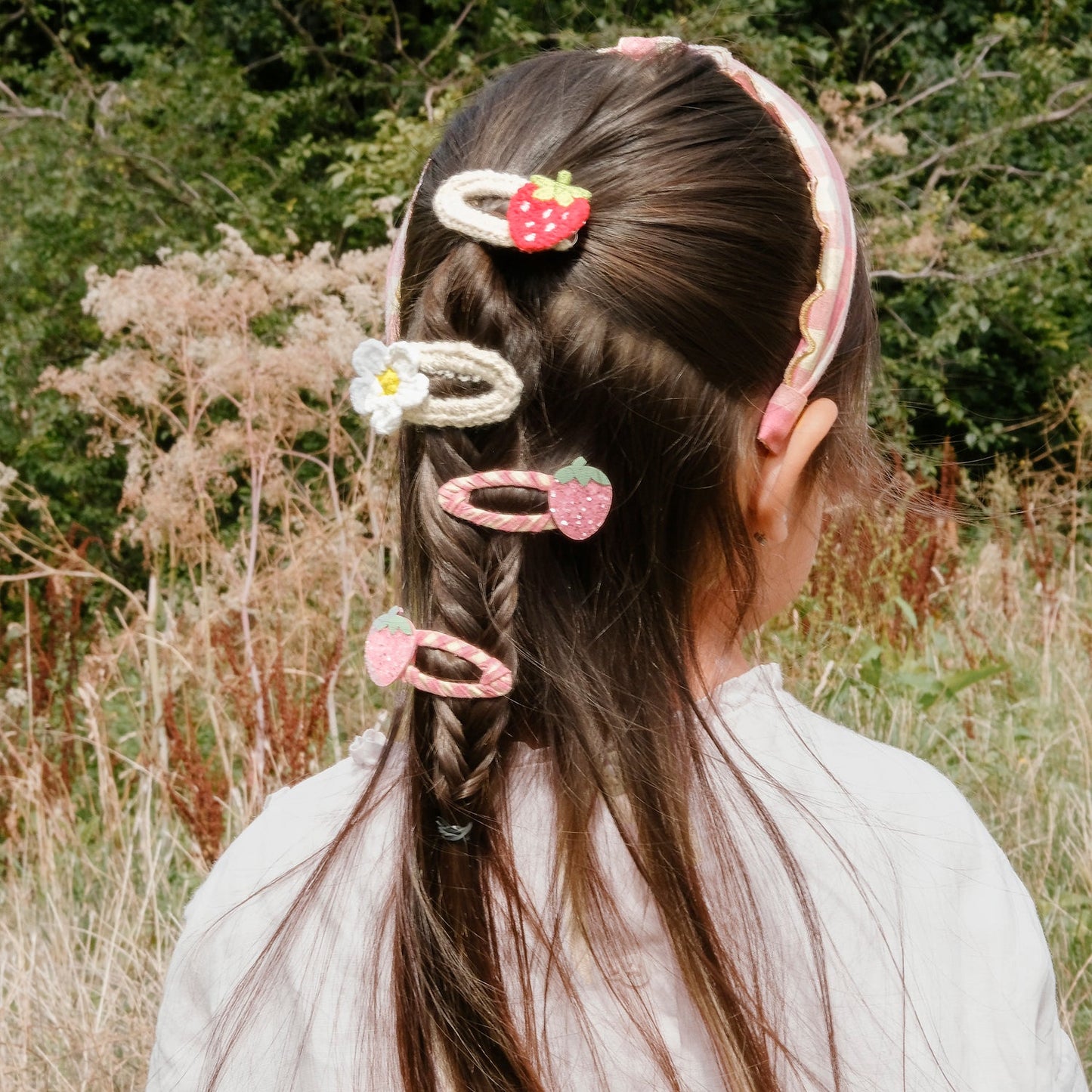 Strawberry field clips